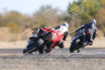 media/Dec-18-2022-SoCal Trackdays (Sun) [[8099a50955]]/Turn 7 Backside (1125am)/